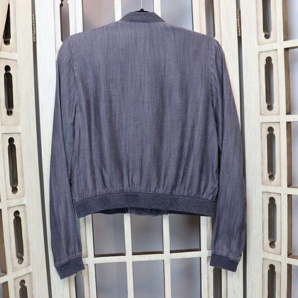 Uraban Outfitters BDG Gray Chambray Drapey Bomber Jacket - Picture 3 of 7